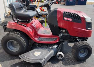 2011 Craftsman LT 2000 Lawn Tractor - 247.288841